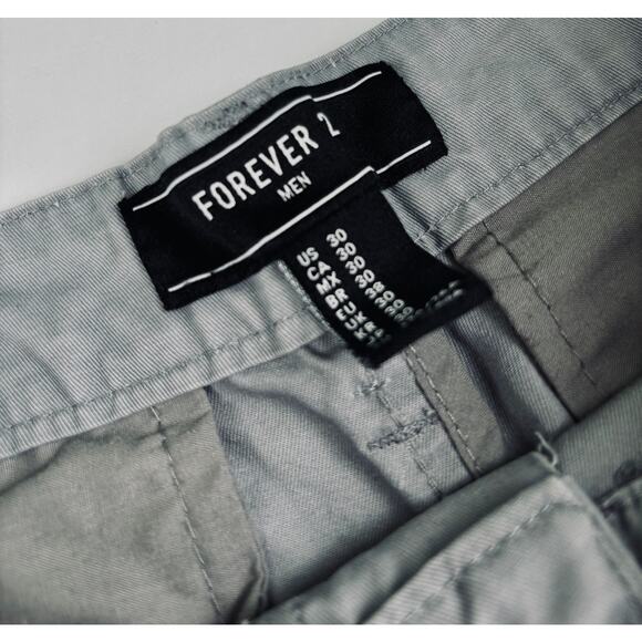 Forever 21 Men's Chino Shorts Size 30 Gray Classic - Picture 3 of 5
